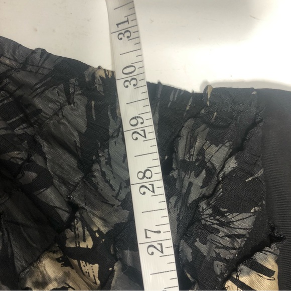 Frank Lyman Black & Gold Ruffle Open Front Cardigan, size 20 - Picture 11 of 11